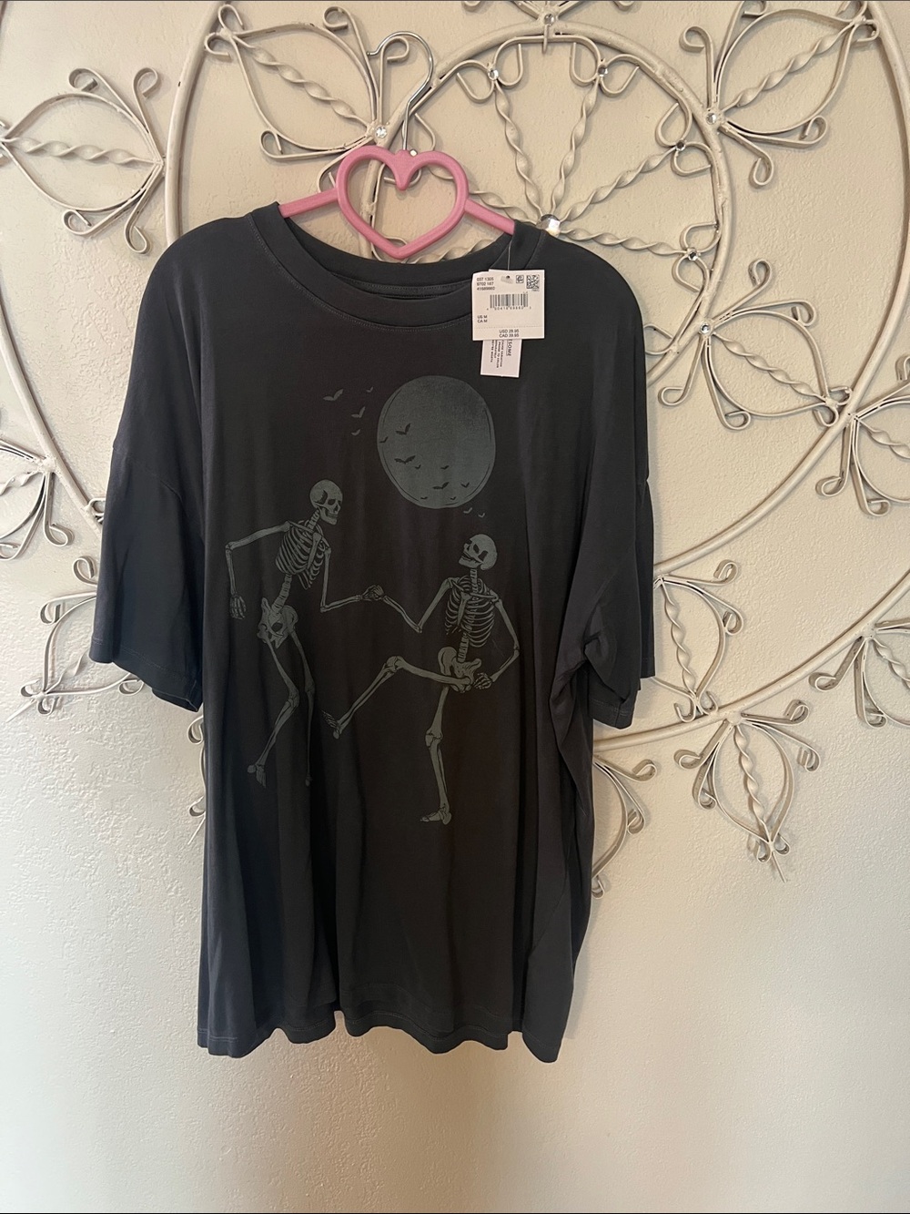 NWT American Eagle Halloween Tshirt